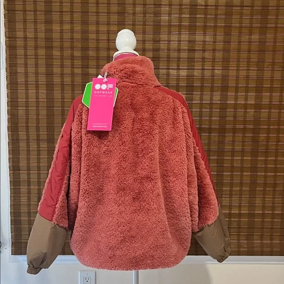 OOF Eco Fur women’s jacket! So cute and cozy! - Picture 2 of 9